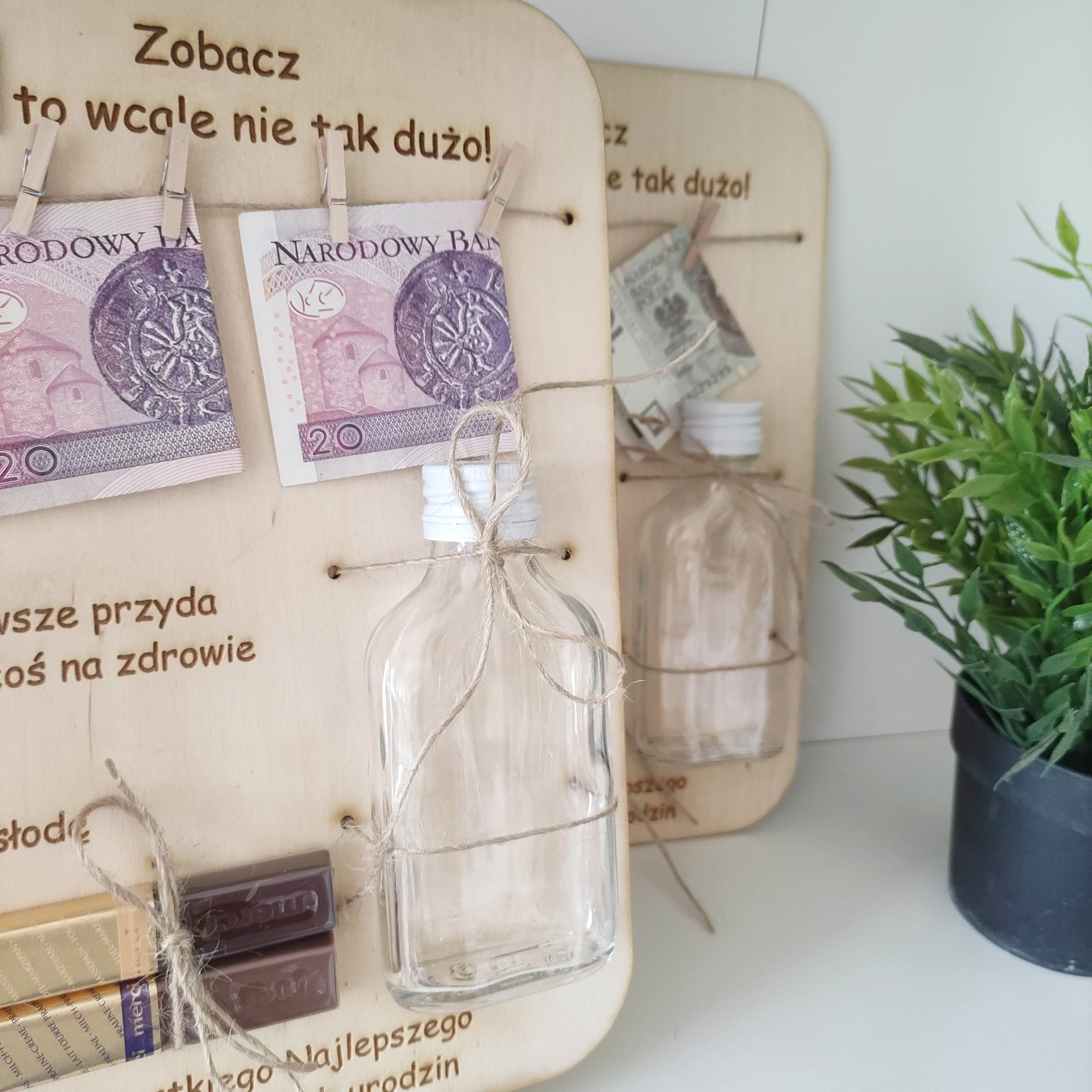 Tabliczka urodzinowa z butelką